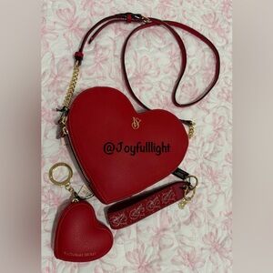 NEW Victoria’s Secret RED HEART SHAPE CROSSBODY BAG Bundle